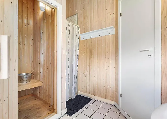 5536 Hvide Sande - Laust Diges Vej 9